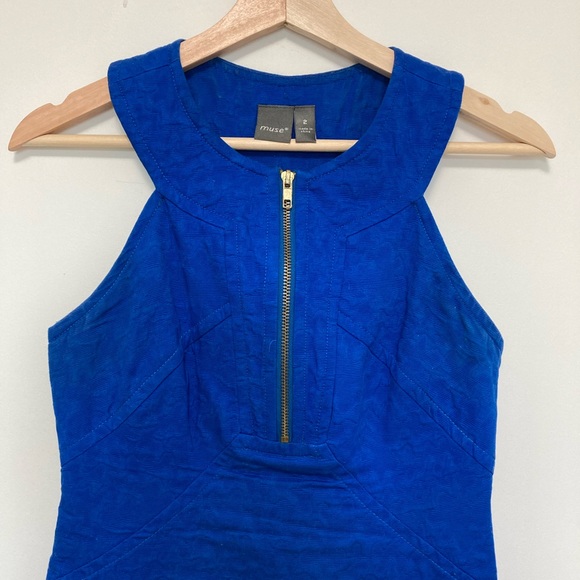 High neck Bodycon Dress - Picture 3 of 5